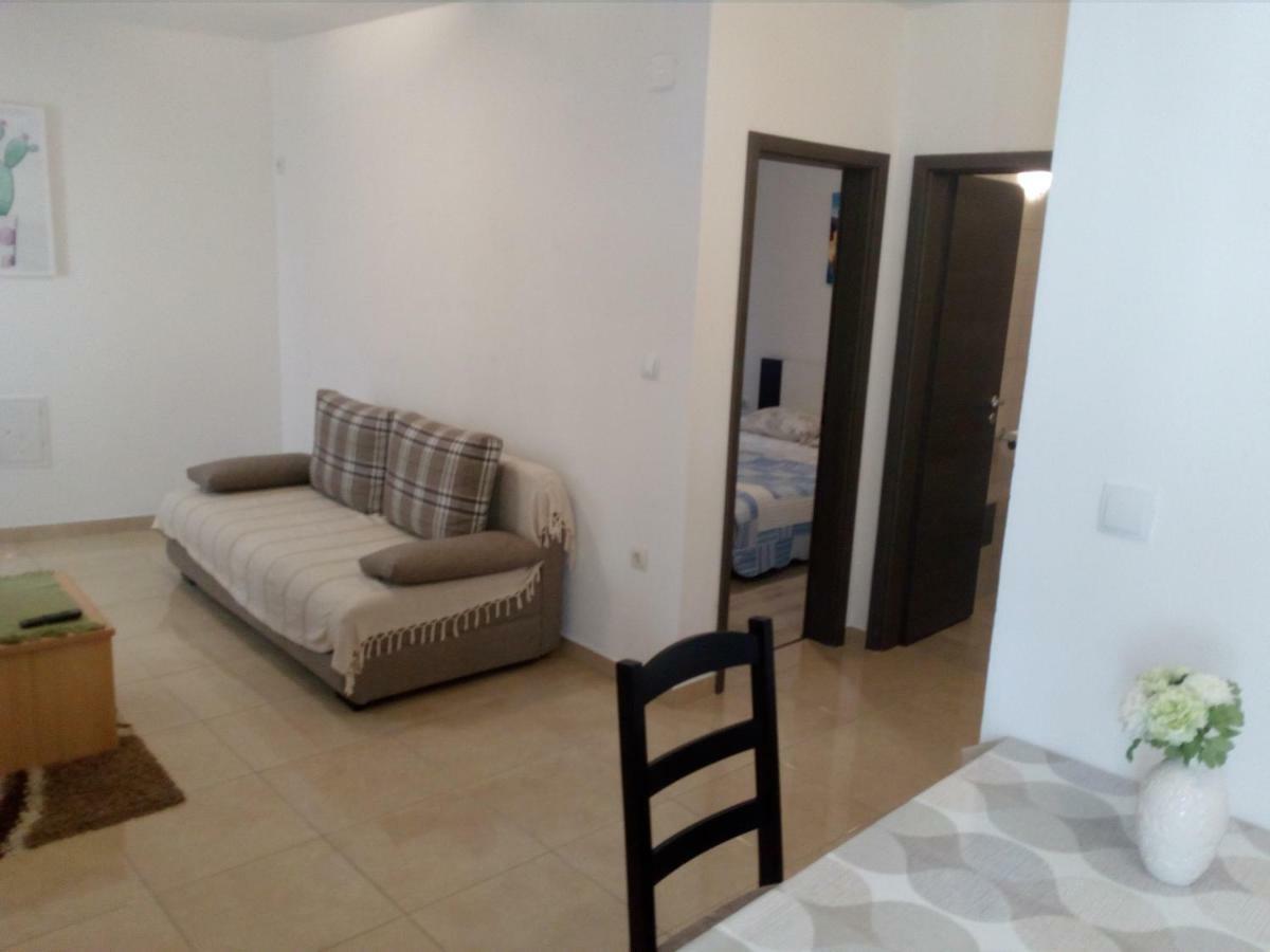 Apartment Elena Бале Екстер'єр фото