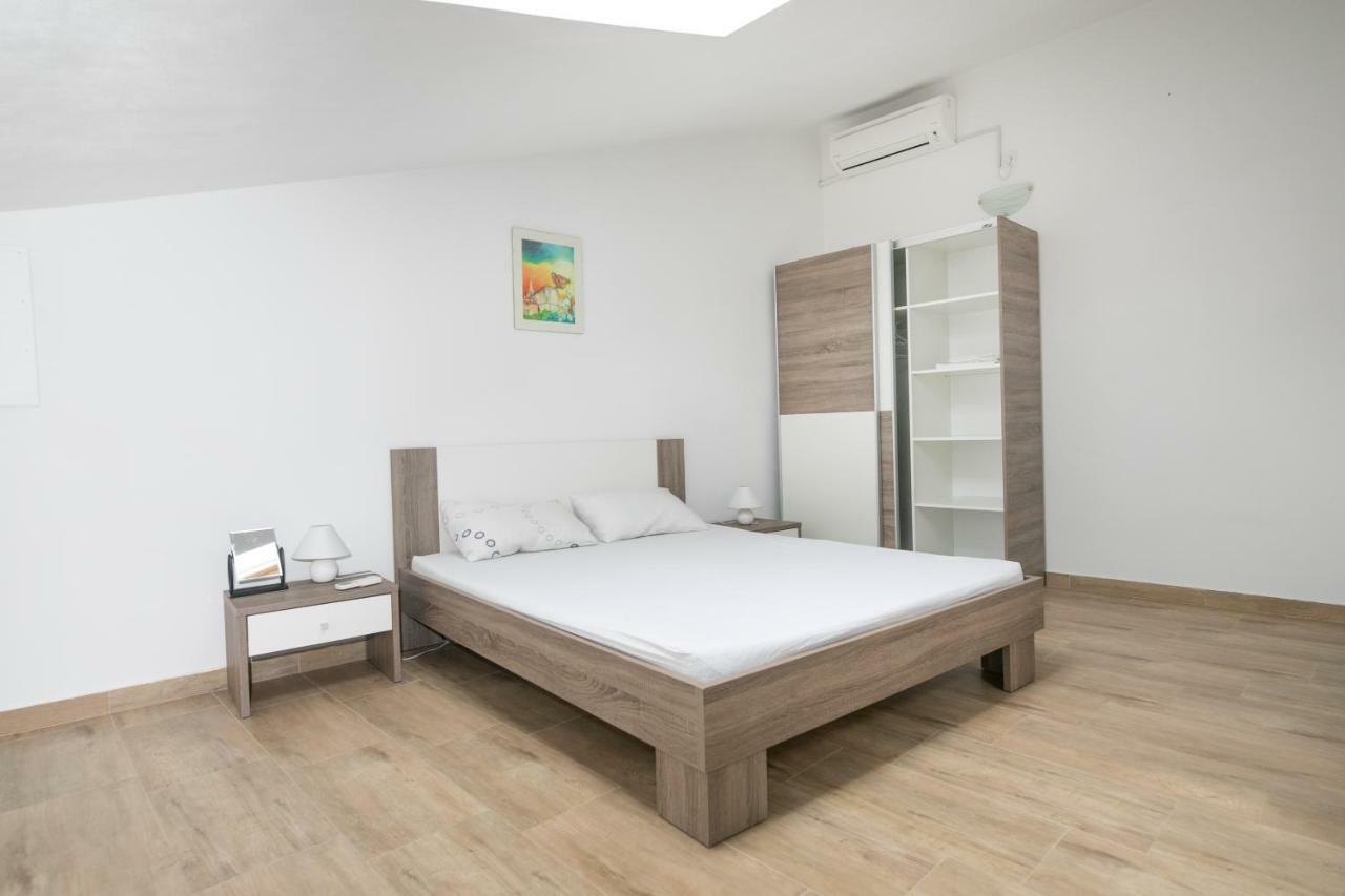 Apartment Elena Бале Екстер'єр фото