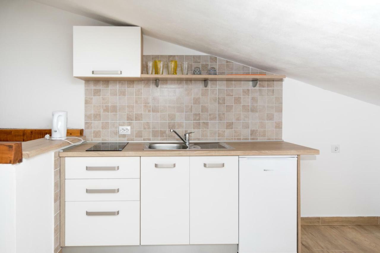 Apartment Elena Бале Екстер'єр фото