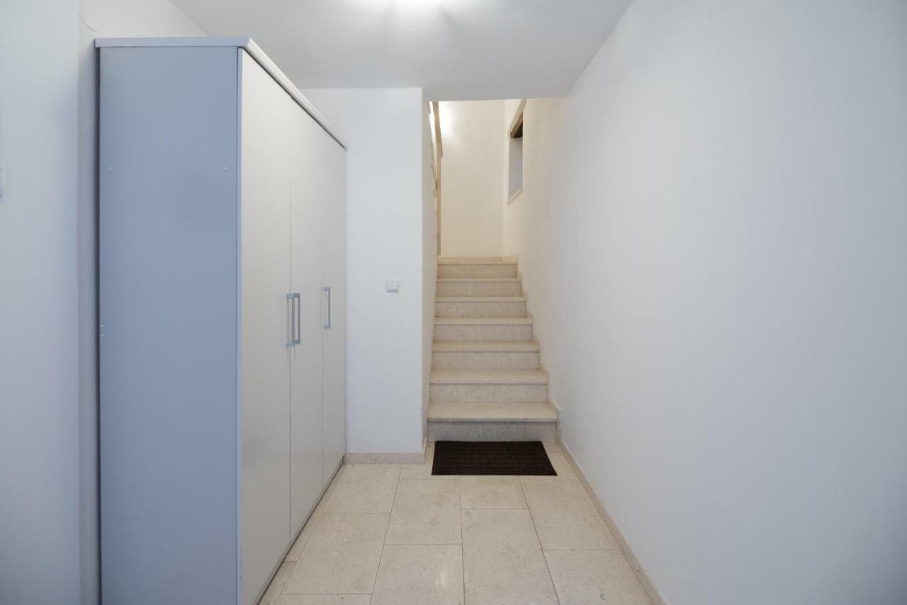Apartment Elena Бале Екстер'єр фото